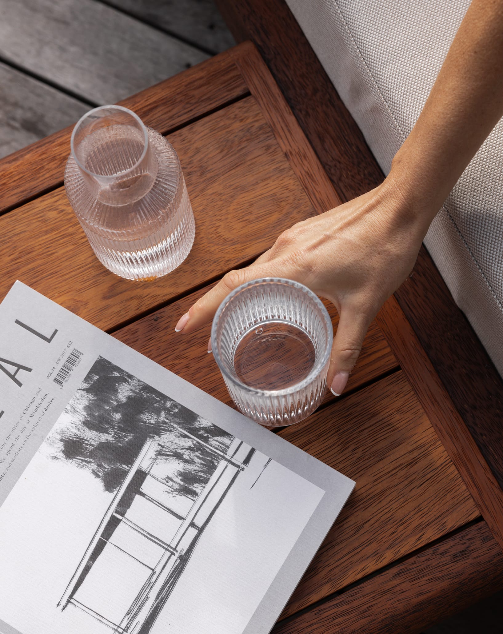 Side table [Laze Med]