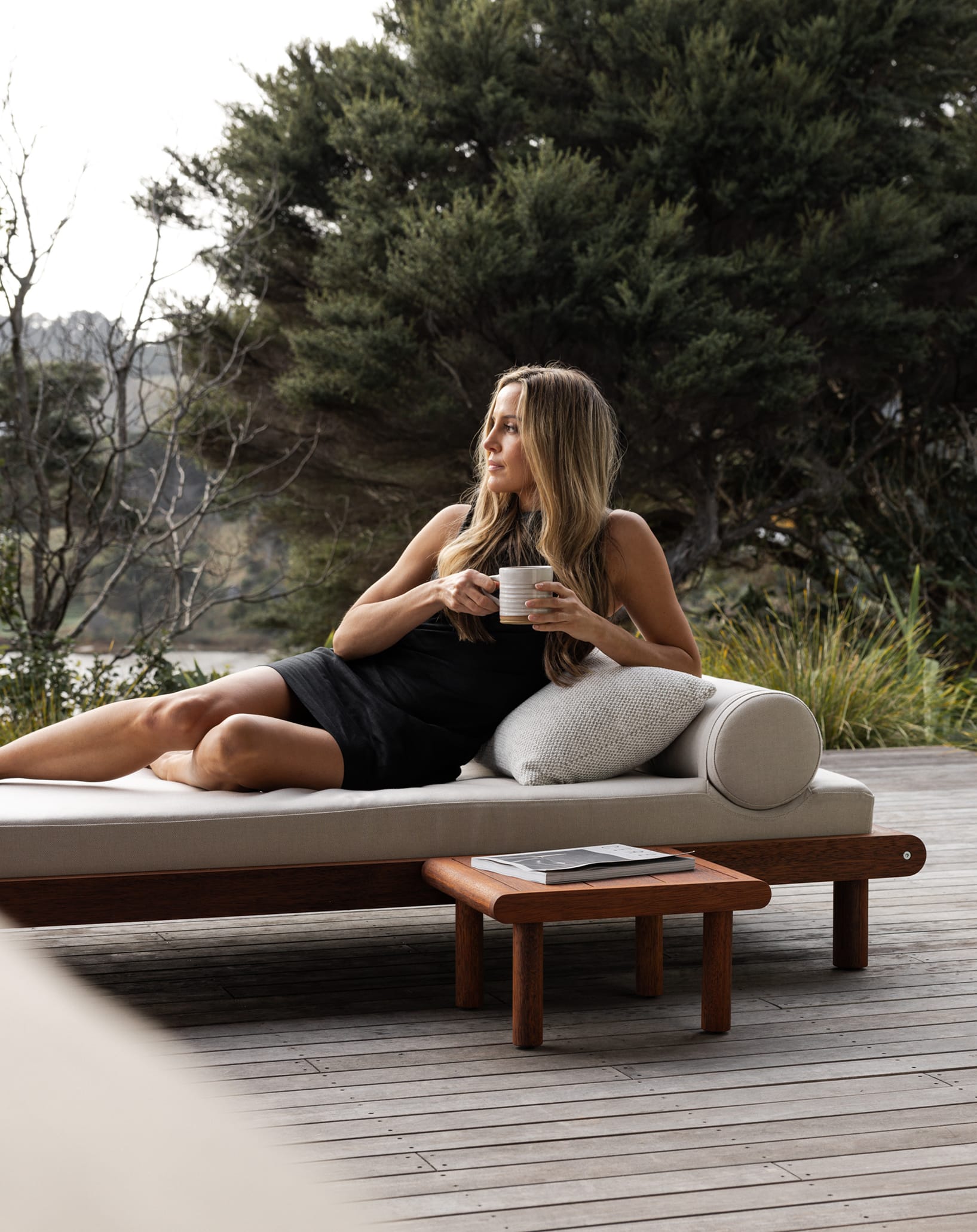 Side table [Laze Med]
