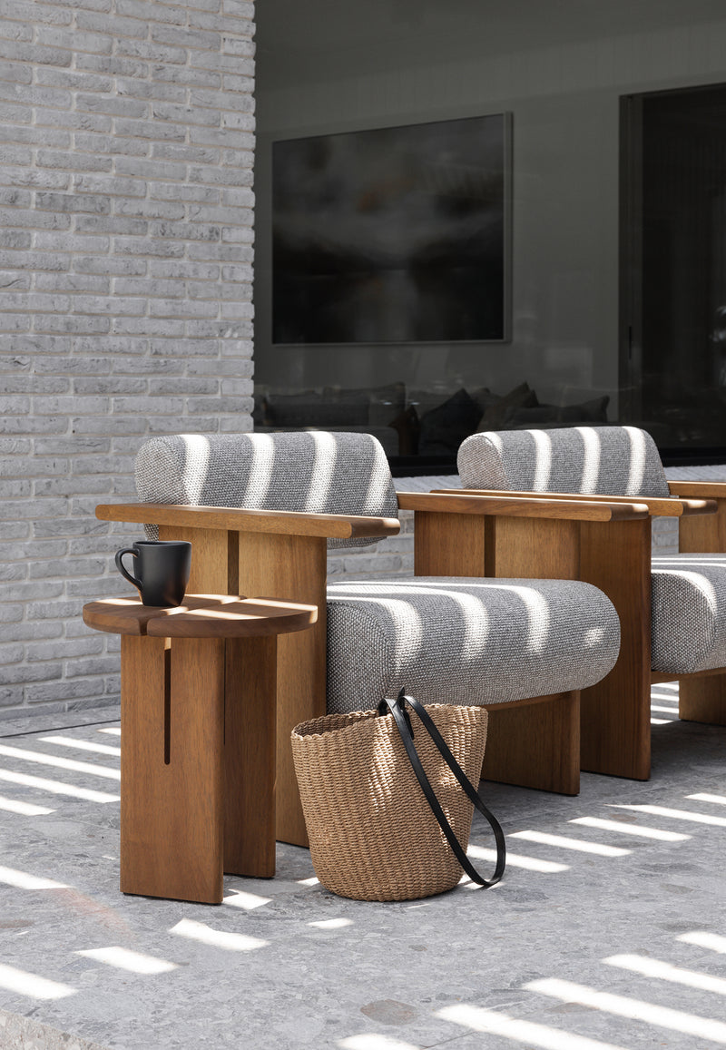 Outdoor lounge chairs